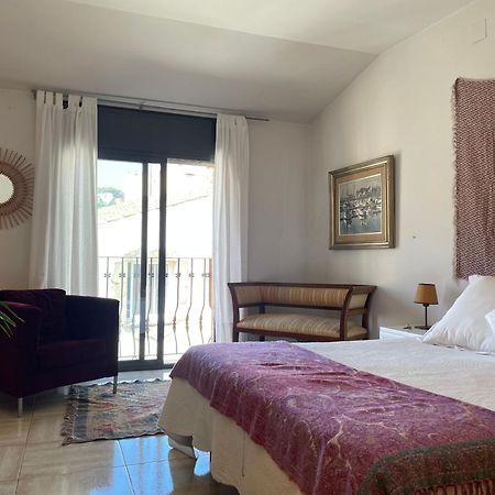 Hostal De La Placa - Hotel Boutique Cabrils Ngoại thất bức ảnh