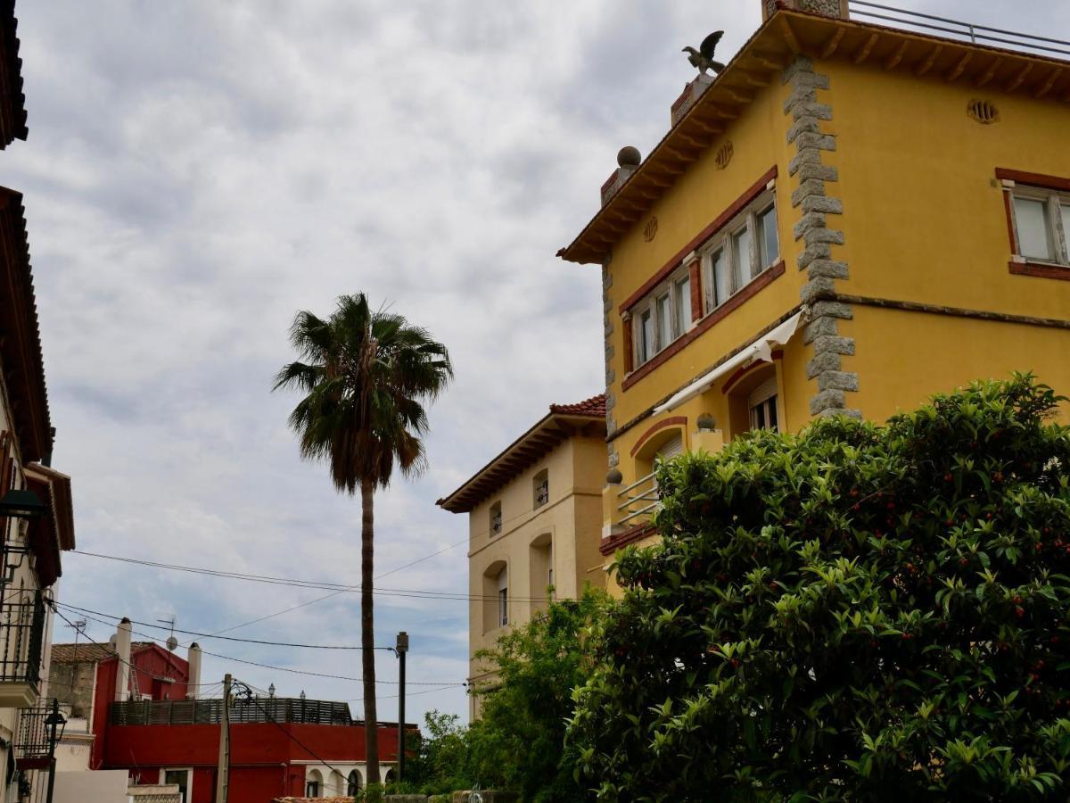 Hostal De La Placa - Hotel Boutique Cabrils Ngoại thất bức ảnh