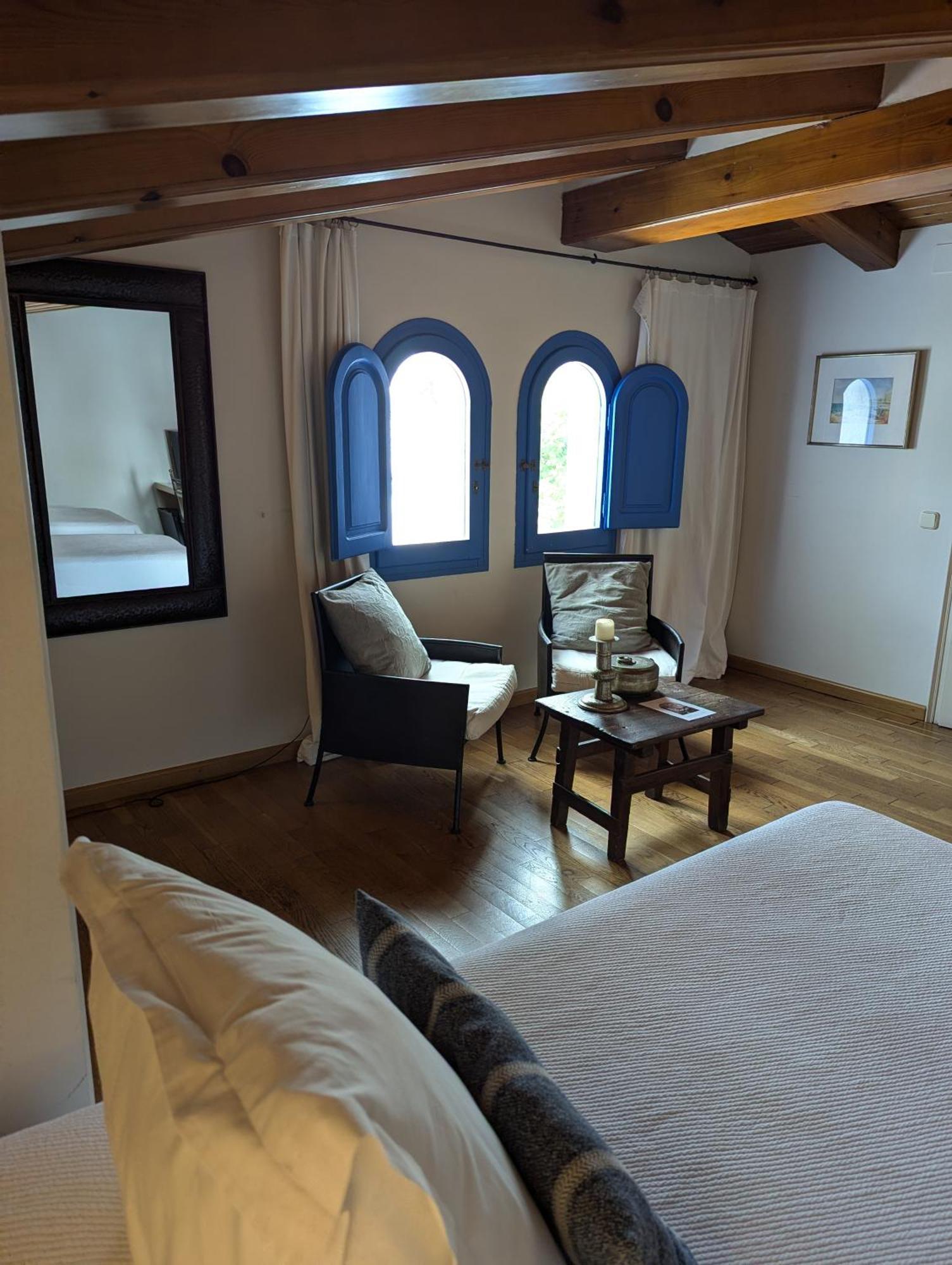 Hostal De La Placa - Hotel Boutique Cabrils Ngoại thất bức ảnh