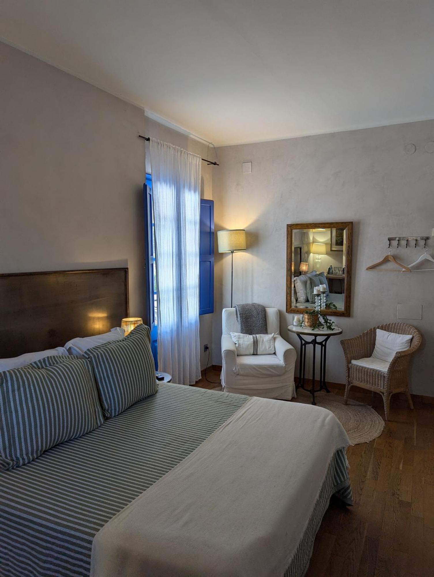 Hostal De La Placa - Hotel Boutique Cabrils Ngoại thất bức ảnh